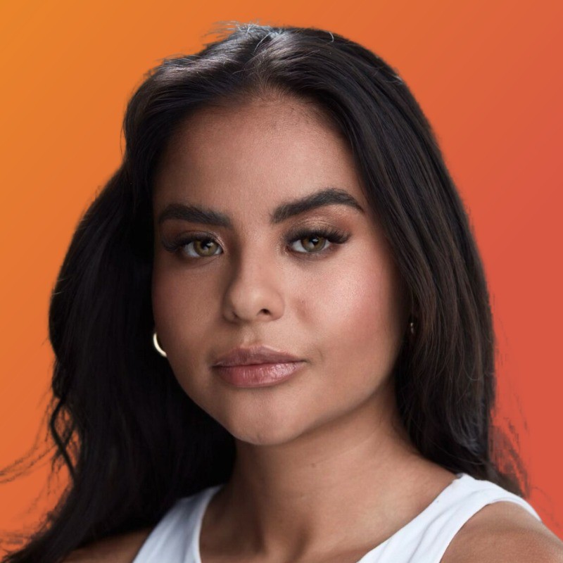 Lara Acosta – Literally LinkedIn (Cohort 1)